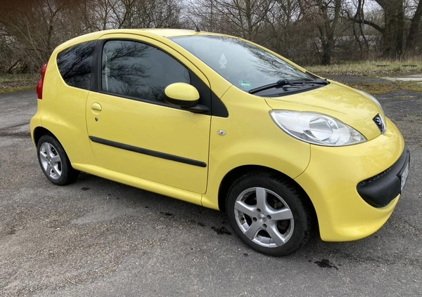 Peugeot 107 cena 6999 przebieg: 199900, rok produkcji 2006 z Bydgoszcz małe 191